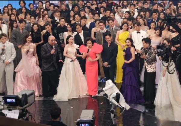 TVB周年报告揭艺员排位暗示视后人选？C位大洗牌疑有视帝将离巢