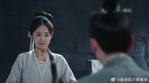 吕显来牢里看芳吟 俩人互动太逗，这俩人也好好嗑！