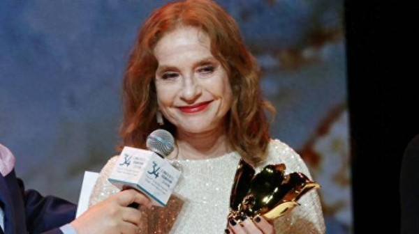 樱桃落尽，于佩尔摘得“白玉兰”