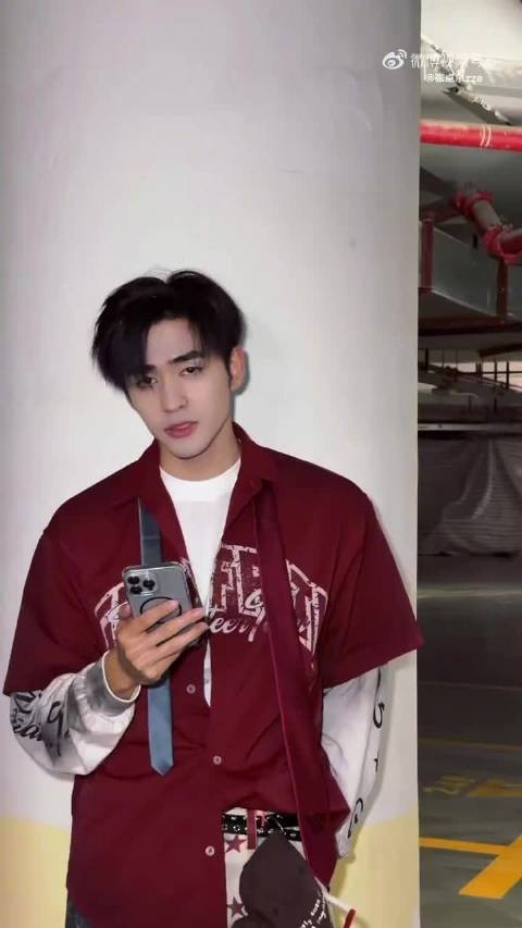 新版慕容云海音乐会开嗓引回忆杀，网友期待楚雨荨扮演者