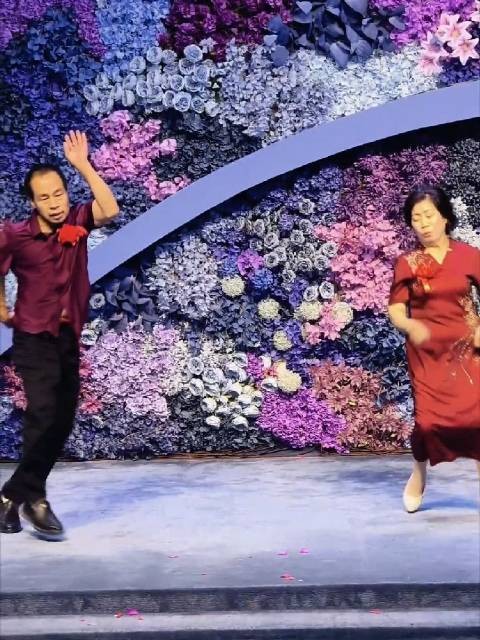 这就是娶媳妇和嫁女儿的区别吧！