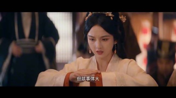 折腰：侯爷无条件信任小乔，直指她是被冤枉，当众霸气还她清白