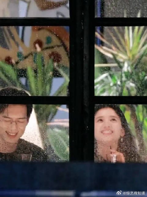 李现是张婧仪的站姐吧 这该死的氛围感