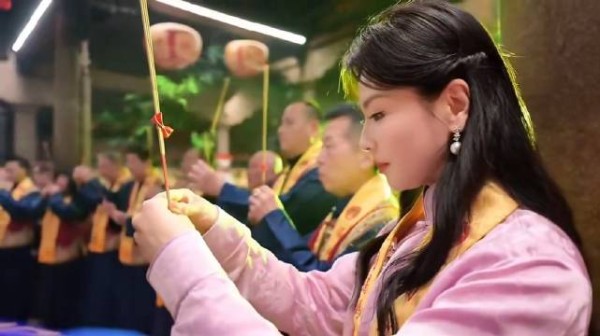 刘涛赴妈祖诞辰守夜，十二年后再扮林默娘