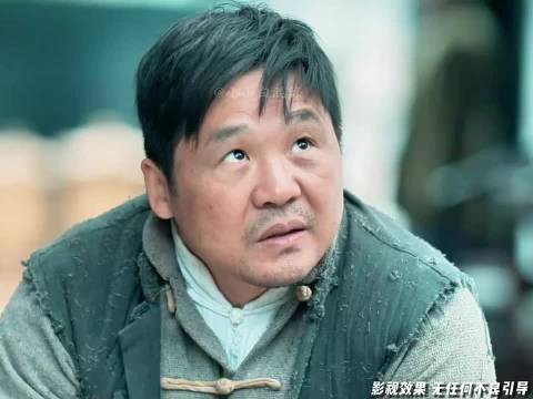 老木匠仅看了一眼图纸，就断定雇主家的房子出了大问题