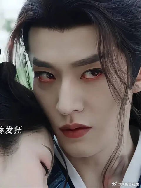 邓为新剧饰演恋爱脑师父,醋意爆发直球表白