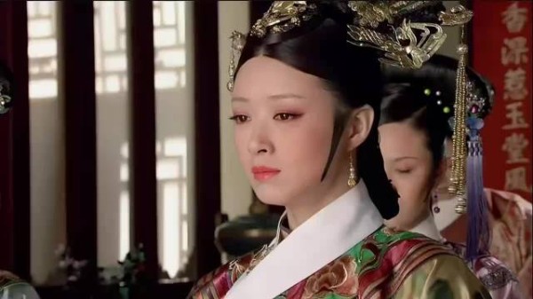 华妃再跋扈也很尊敬苏公公,苏公公也从未对她落井下石.
