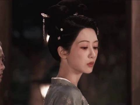杨紫携《家业》回归，三大家族对峙火药味十足