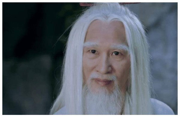 风清扬的师父并非杨过，他从哪学的独孤九剑？周伯通一语道出答案