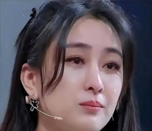 与孔令辉分手12年，被黑人驼肩上的马苏，如今的下场怪不了别人