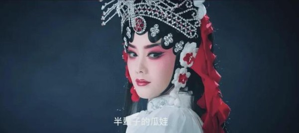 《主角》结局：看懂小白鞋装疯自保，才知易青娥爆红从来不是运气