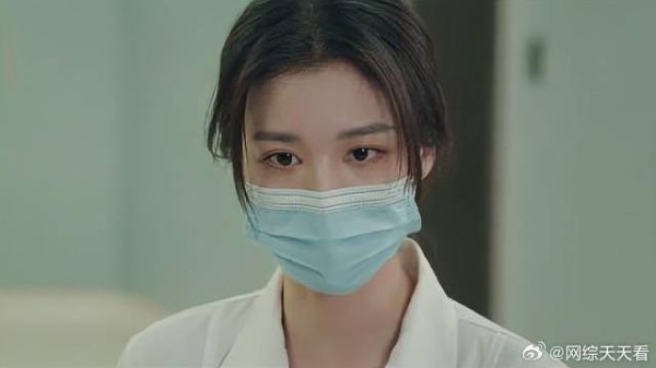 家属跟消防员犟嘴,得知他们救出儿子,立马安分!