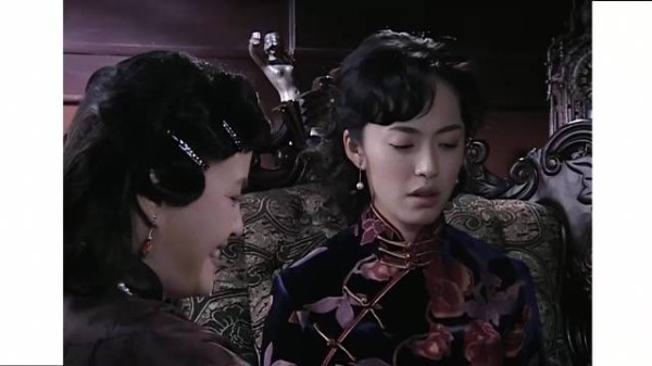 潜伏:翠平真的成长了!找站长太太换金条的同时,还不忘自己的人设
