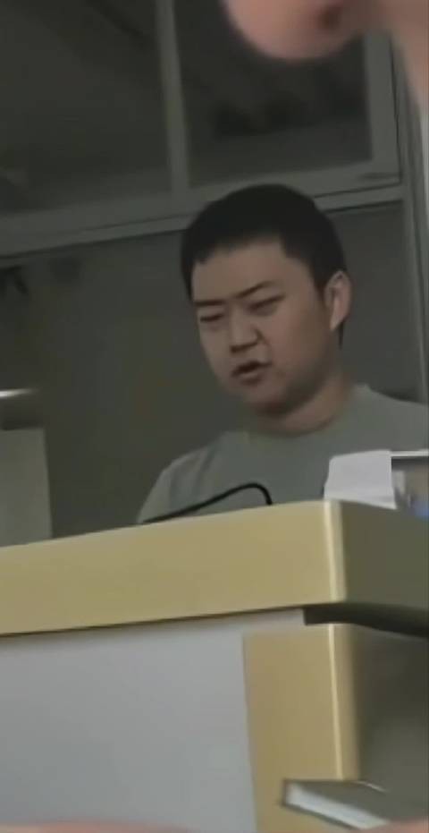 杀哥视频爆火网友称旷课会后悔