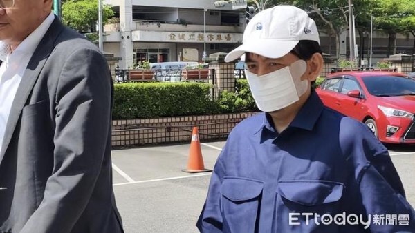 黄子佼存儿少性影像免囚！又撞伤女骑士涉肇逃，今2度现身开庭