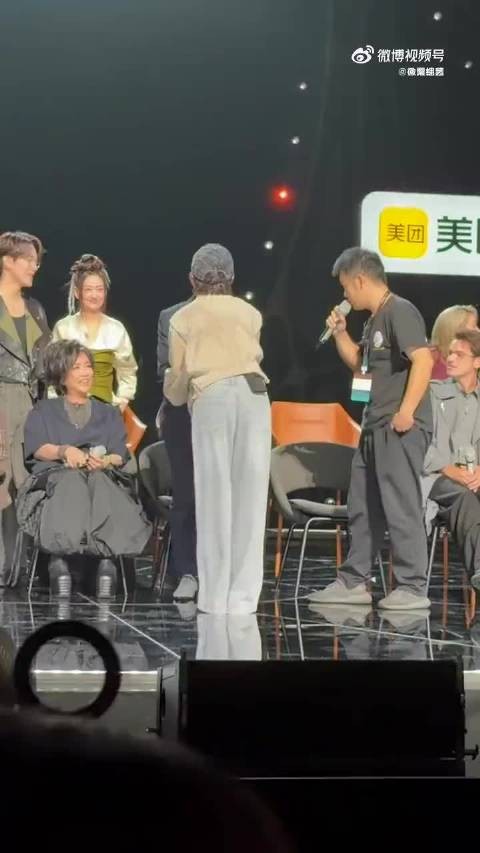 窦靖童庾澄庆歌手2026发布会畅聊恩利