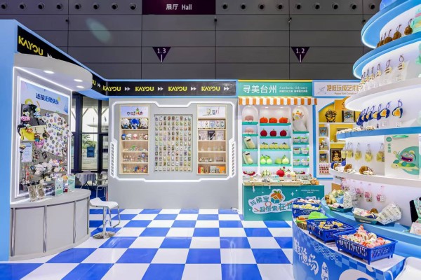 卡游首秀深圳文博会 全品类文创矩阵亮相