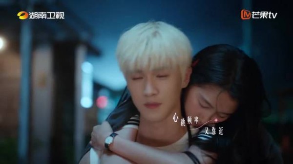 关晓彤新歌《一百颗星星》mv发布，甜美动人