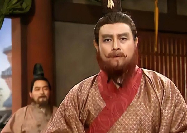 从三国演义中组建一支梦之队，主公一人，武将谋士各五人，你咋选