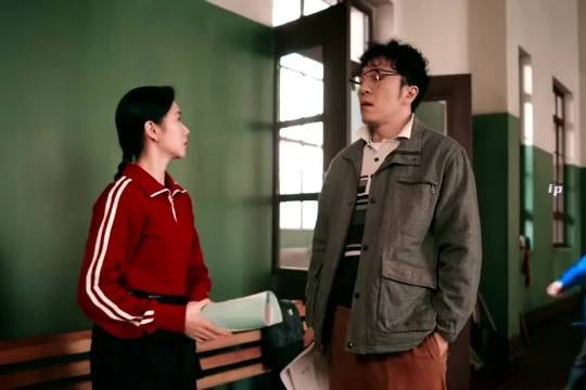 刘浩存展现成长蜕变,反问互动显开朗个性