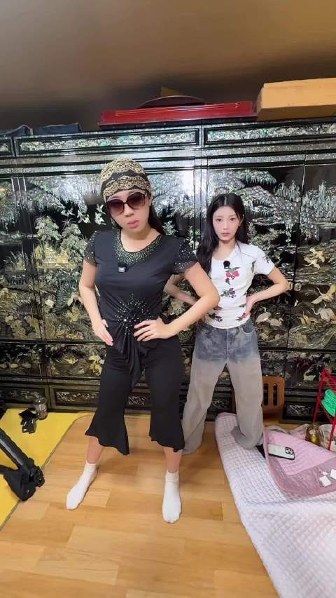 260522 illit_official tt 更新相关 Its
