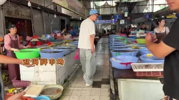 陈赫邓超为鹿晗庆生,五哈团烟花引热议