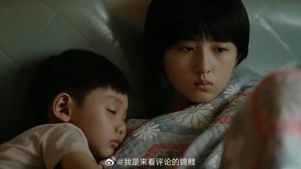 姐姐想抛弃弟弟离开,弟弟一句:我只有你了,立马破防