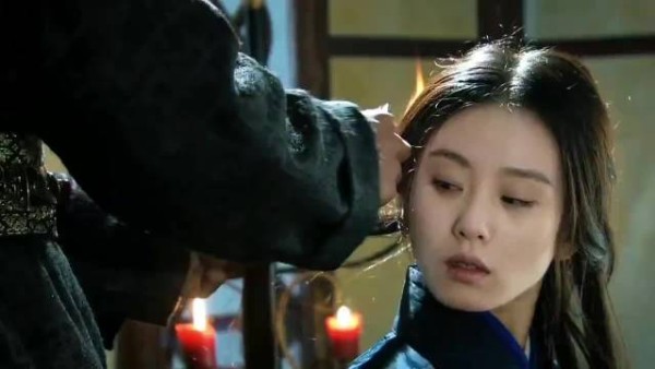 魏无忌向小月求婚引发关注