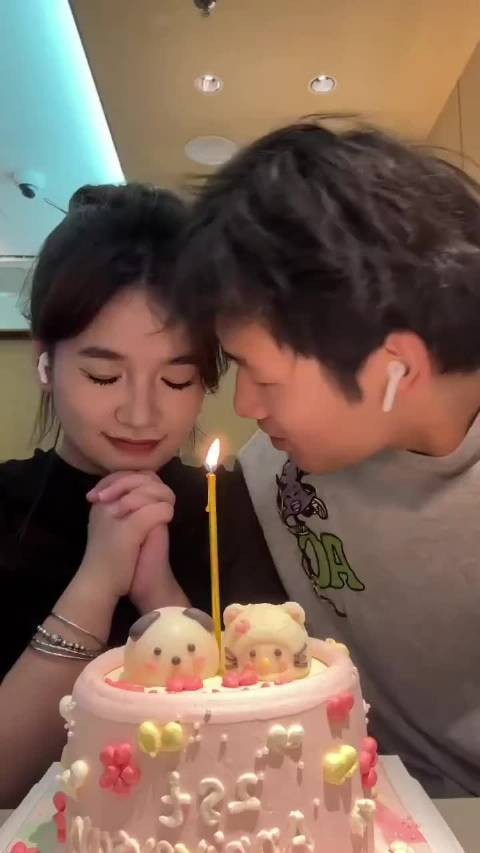 头发烧起来了都没知觉吗?