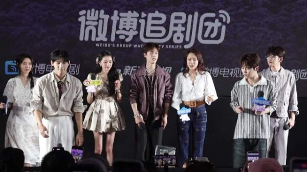 关晓彤李昀锐带领耀眼全员一起宠爱电视剧耀眼