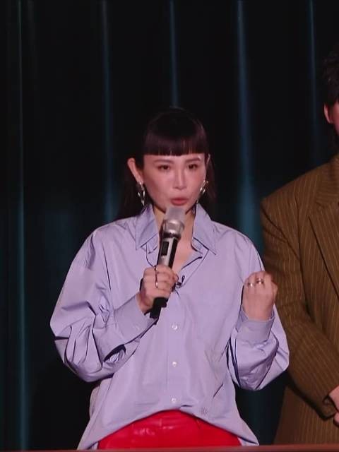 魏如萱暂别歌手舞台,含泪告别童童