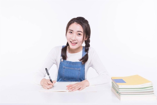 已婚男人真正忘不掉的女人,恰恰是这种不主动也不纠缠的女人