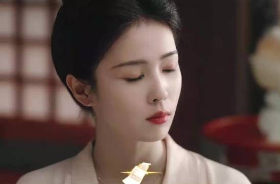 谁看到这样毛茸茸为自己出气的老婆能不动心啊!