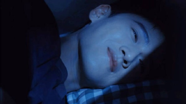 “暗恋像一颗颗的青梅果……” 好青涩啊!看得人嘴角上扬了