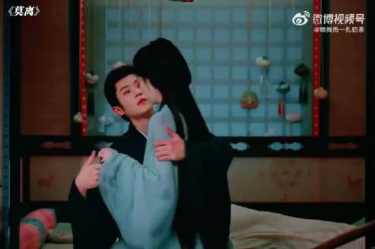 白鹿新剧宣传睡过头,赶场狂奔未接粉丝信