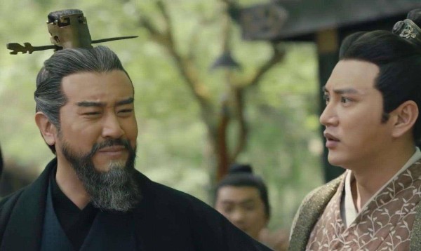 孔融将被曹操处斩,死前请求放过9岁小儿,儿子说出8个字流传千古