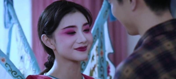 刘红兵失业压力下失控与忆秦娥因戏服爆发争执