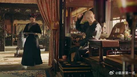 尔晴要为皇上更衣,不料皇上只叫魏璎珞来