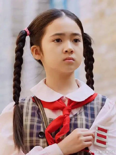 女孩的一个善举,收获小迷弟一枚