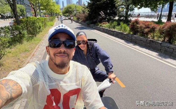 45岁金·卡戴珊官宣恋情，牵手F1七冠王汉密尔顿，与4个孩子已见面