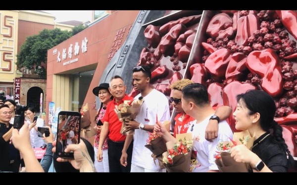 热点关注：文旅融合赋能火锅出海！全球7千万粉丝博主打卡重庆火锅博物馆