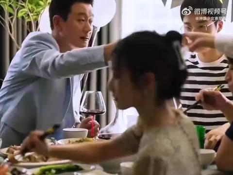什么玫瑰呀？你们家会下蛊的姑娘是谁？ 玫瑰和傅家明的初次相识相遇