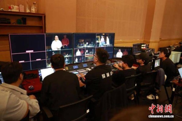 一场好戏多地共赏 北京人艺《骆驼祥子》完成“超现场”直播