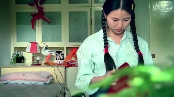 40年前的老电影，一部看清人情冷暖的温馨故事片！