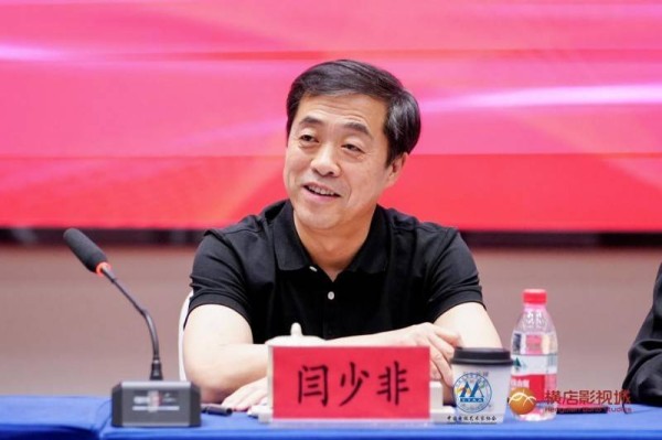 文艺座谈会参加人员_文艺界座谈会发言_