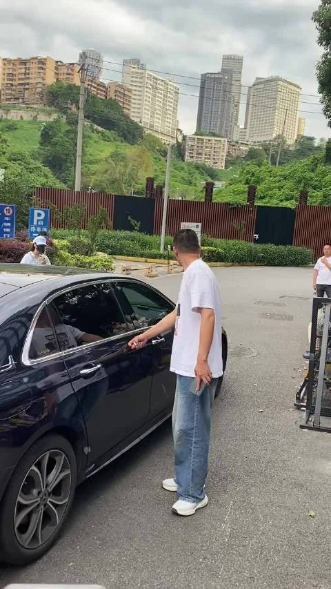 这都是什么牛鬼蛇神啊