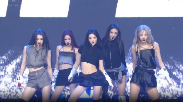 反响很好的MEOVV 《Hit ’Em》，高强度劲舞！