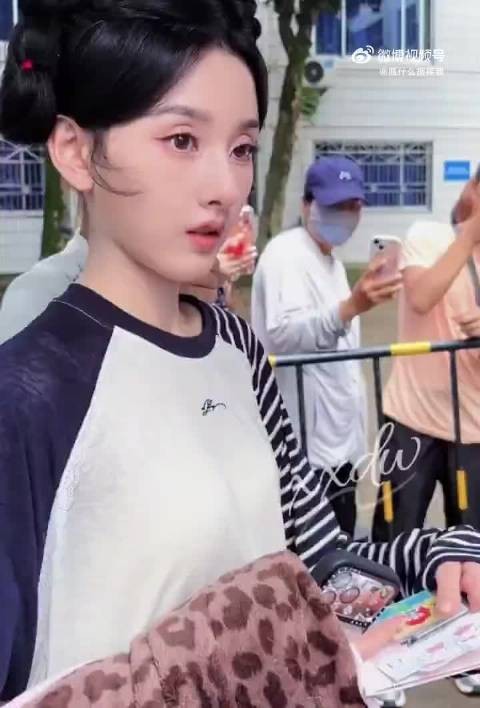 宋祖儿让我别瞎花钱！要被这个小祖鹅暖了