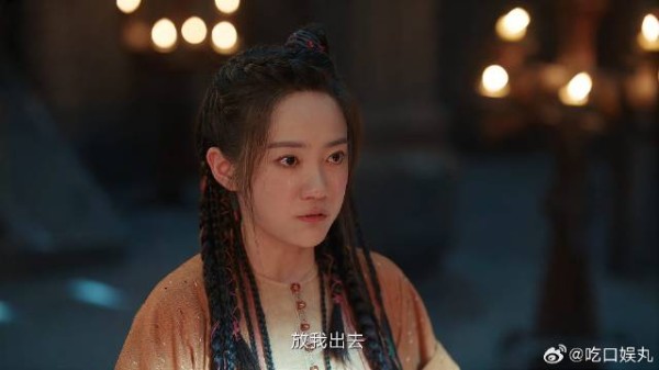 女孩答应抓无面人，随后提出一个条件，好好活一次