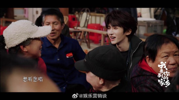 刘宇推广戏曲，邀民众开口唱戏